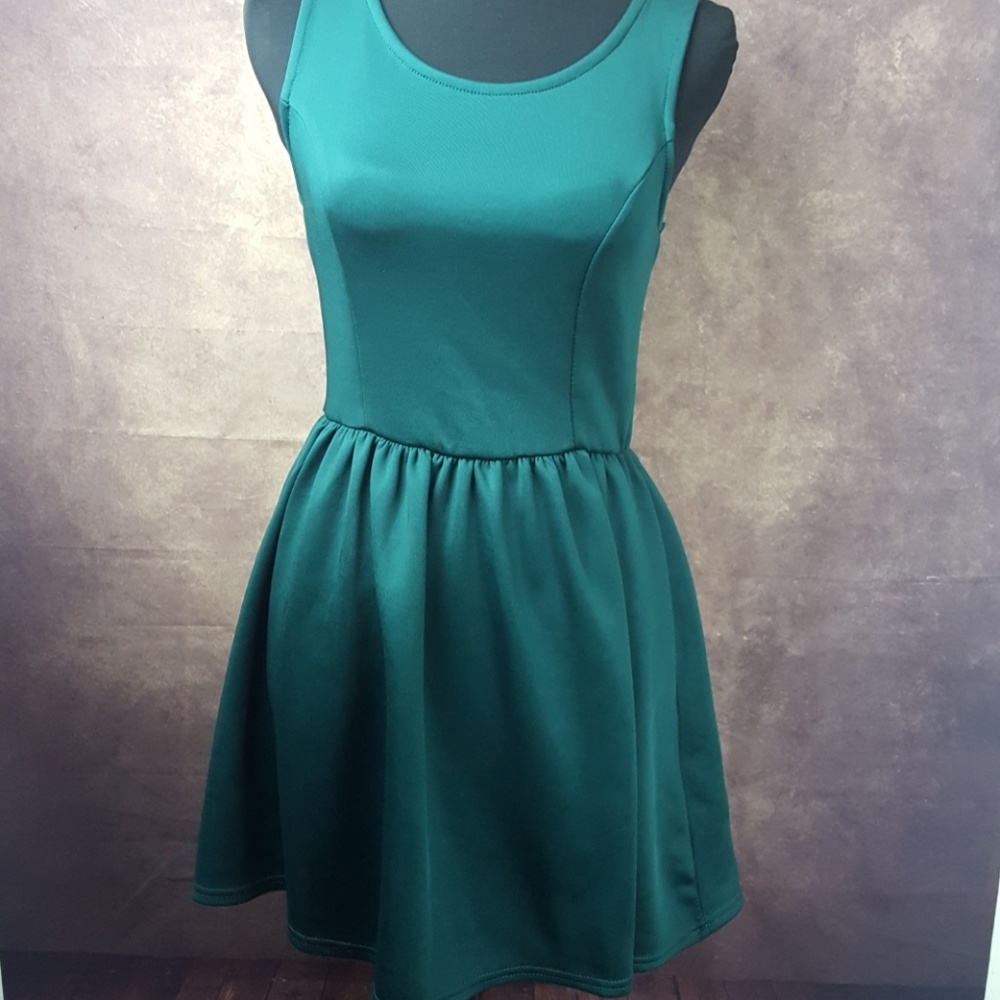 H&M Emerald Dress - Sz 10 - Picture 2 of 5